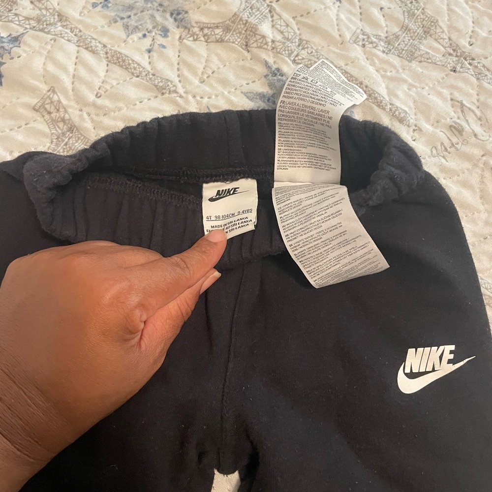 Nike jogger suit
